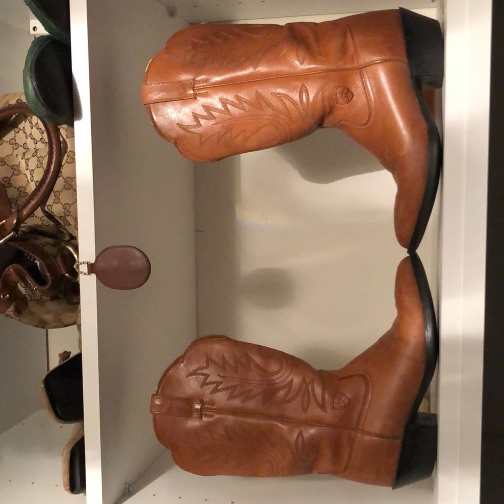 Ariat Womans western boots size 5.5B